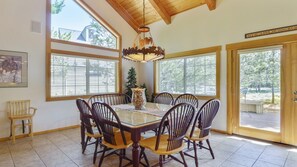 Talo, useita sänkyjä (Big Sky 2) | Yksityinen keittiö