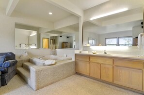 Condo, 1 King Bed (Ridge Condo 04) | Bathroom