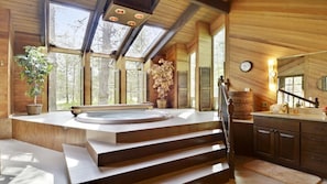 House, Multiple Beds (Meadowlark 4) | Bathroom