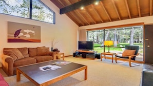 Condo, Multiple Beds (Meadow House 21) | Living area - Meadow House 21 (Bend)