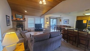 Condo, Multiple Beds (Fairway Village 32) | Living area - Fairway Village 32 (Bend)