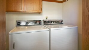 Condo, Multiple Beds (Fairway Village 32) | Interior