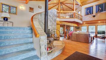Rumah, Beberapa Tempat Tidur (Big River Hideaway) | Interior