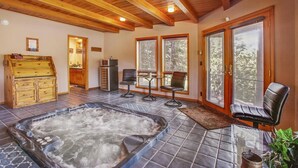 House, Multiple Beds (Big River Hideaway) | Interior - Big River Hideaway (Bend)