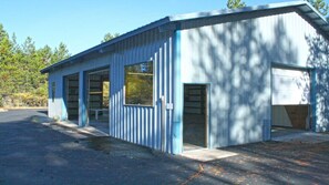 Exterior - Big River Hideaway (Bend)