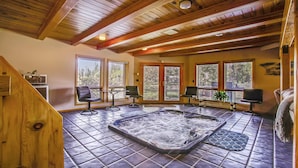 House, Multiple Beds (Big River Hideaway) | Interior - Big River Hideaway (Bend)