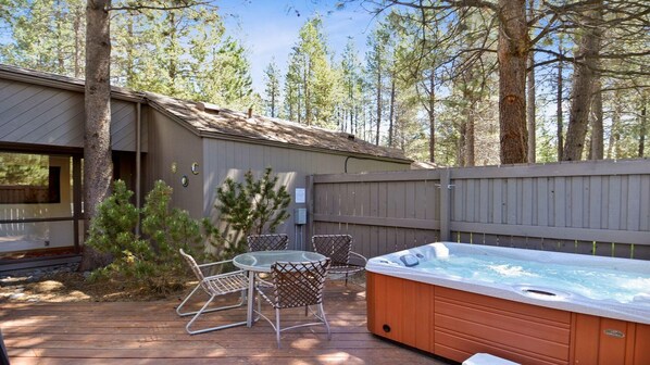 Condo, Multiple Beds (Meadow House 24) | Property grounds