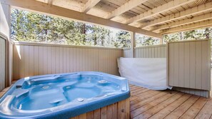 House, Multiple Beds (Quail 5) | Spa