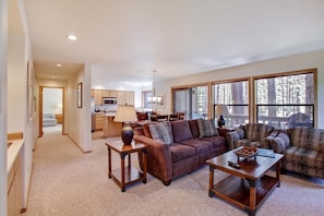 Condo, 1 King Bed (Ridge Condo 31) | Living room - Ridge Condo 31 (Bend)