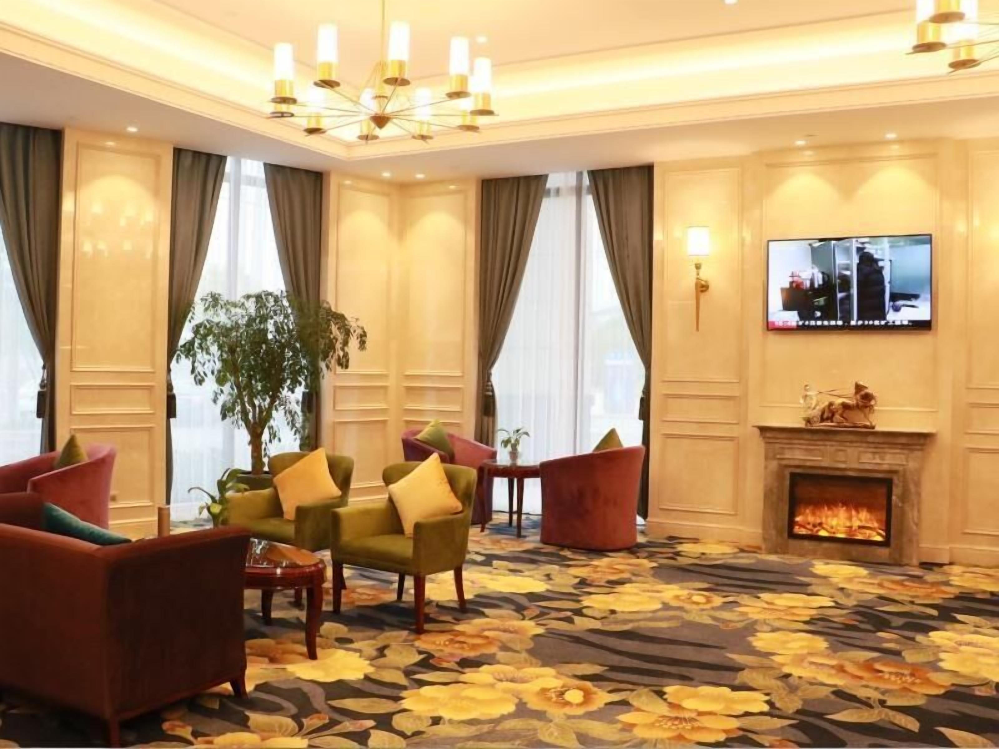 المنشأة من الداخل