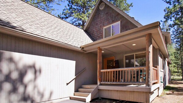 House, Multiple Beds (Deer - 19) | Exterior