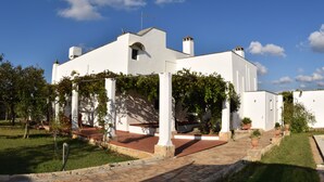 Villa, 5 Schlafzimmer, Kamin | Unterkunftsgelände
