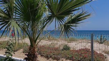 Condo, 1 Bedroom, Accessible, Patio | Property grounds