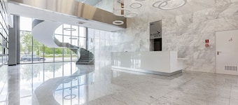 Modern Studio in Business Center | Balcony | Air Conditioning
