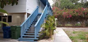 Exterior - Serenity Retreat, Confidently Clean (Winter Haven)