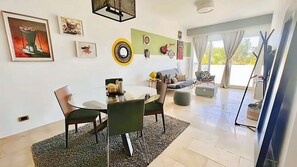Appartement, 2 chambres, accessible aux personnes à mobilité réduite, fumeur | Salle à manger