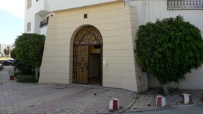 Apartment, 1 Bedroom, Smoking, Garden View | Property entrance