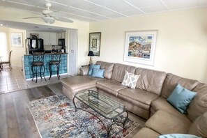 TV - Port O' Call C302 by Deserving Vacations (Isle of Palms)