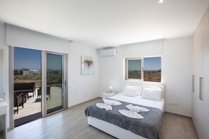 Villa, 6 chambres, piscine privée, vue jardin | 6 chambres