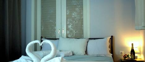 2 habitaciones, tabla de planchar con plancha, wifi y ropa de cama