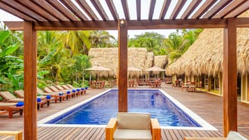 Alberca al aire libre