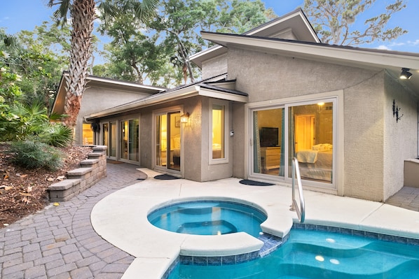 Outdoor pool, a heated pool