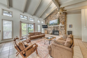 TV, fireplace