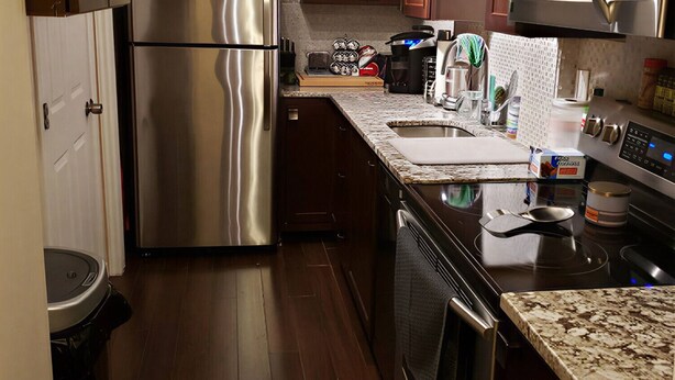 Coffee/tea maker, fridge, microwave, oven - Save Time Commuting! North Side Suite 5 Min Walk to Site Bus Studio Basement (Fort McMurray)