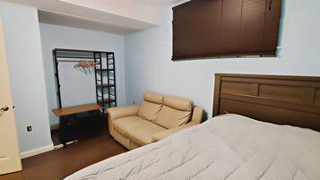 1 chambre, bureau, chambres insonorisées, fer et planche à repasser