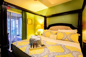 8 bedrooms, iron/ironing board, free WiFi, bed sheets