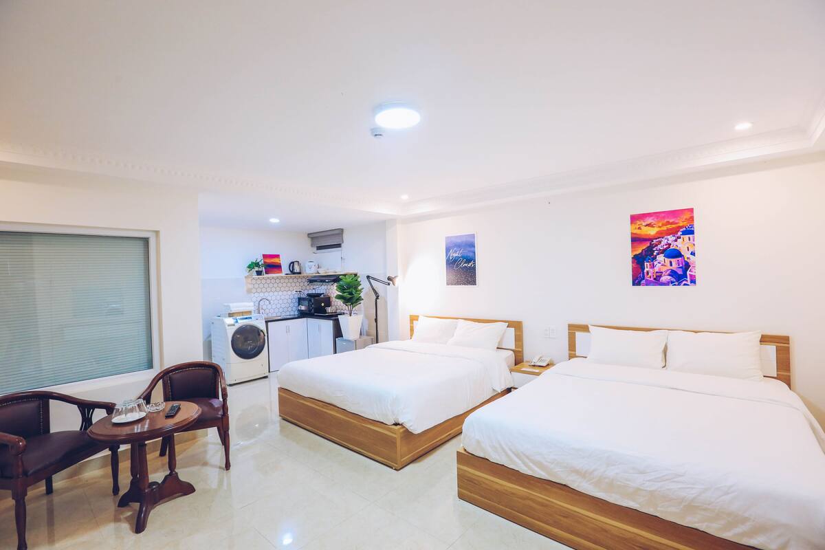 Standard Quadruple Room | Minibar, desk, blackout drapes, soundproofing