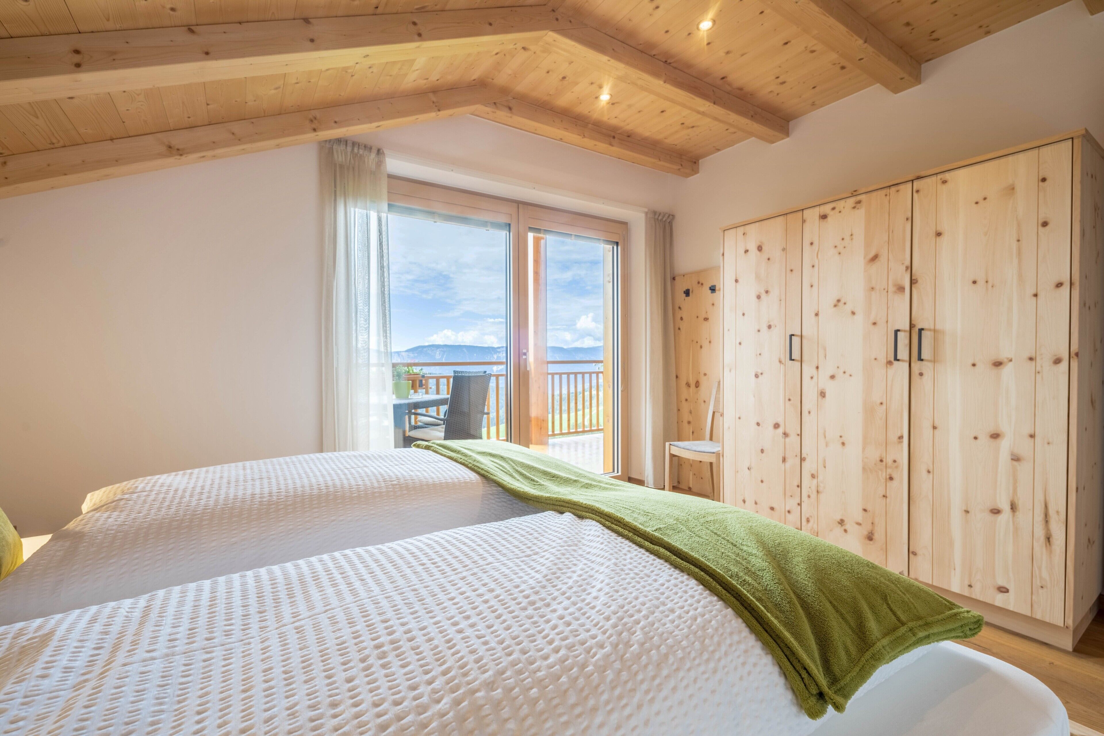 2 habitaciones, wifi gratis y ropa de cama 