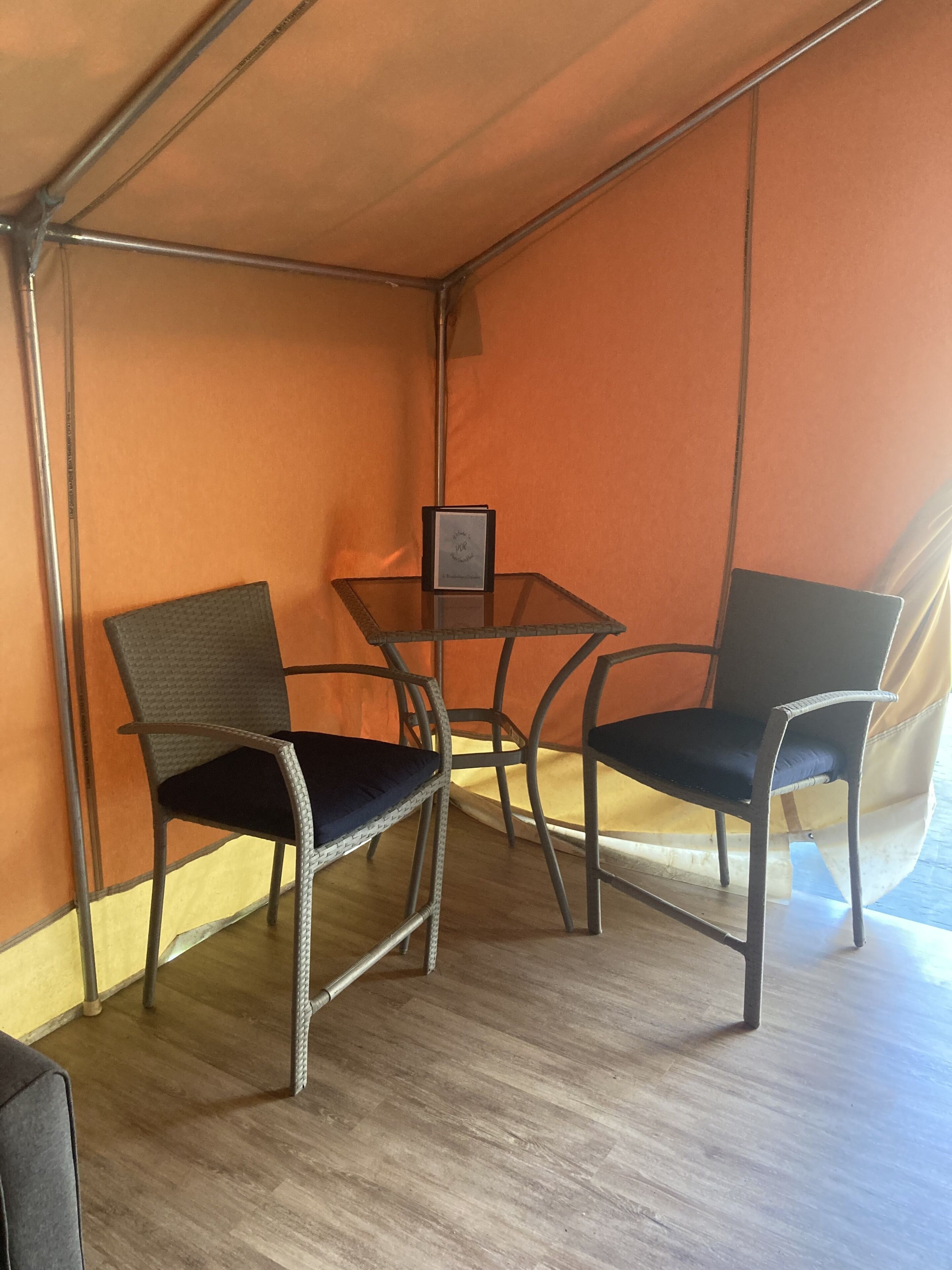 Premium bedding, down comforters, laptop workspace, WiFi (free)