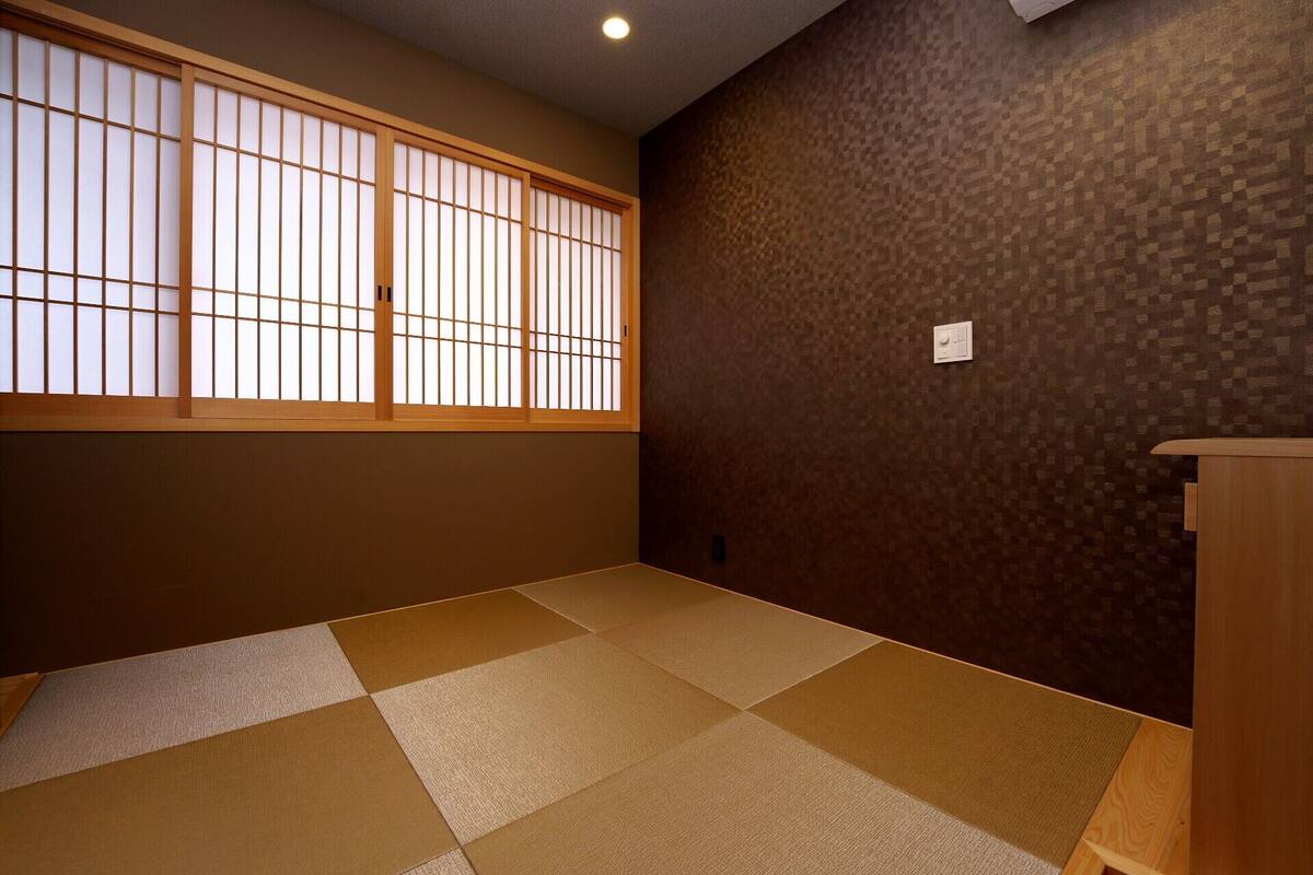 Twin Room - Joutou #LW3, Non Smoking | Minibar, individually decorated, individually furnished, desk