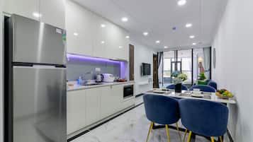 Panoramic Apartment, 1 Bedroom | Private kitchen | Fridge, microwave, stovetop, electric kettle