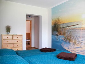 Unclassified image, 3 of 28, button