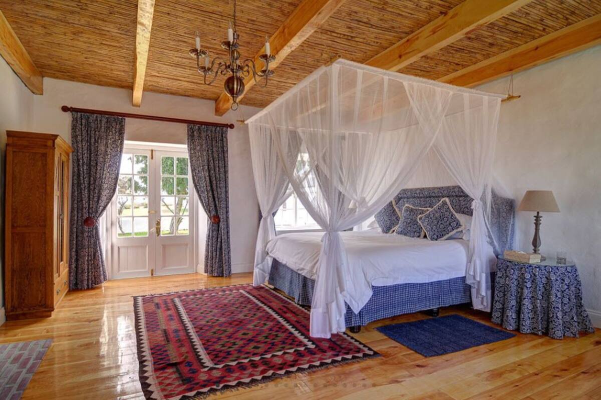 1 dormitorio, tabla de planchar con plancha, wifi gratis y ropa de cama