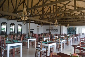 Se sirven desayunos, almuerzos y cenas; cocina local e internacional