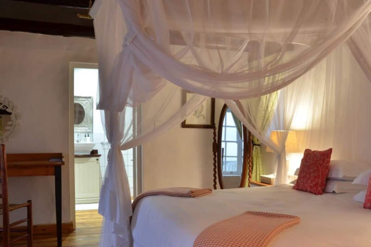1 dormitorio, tabla de planchar con plancha, wifi gratis y ropa de cama