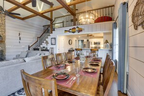 Dining - Waterfront Lay Lake Retreat w/ Dock & 3 Piers! (Shelby)