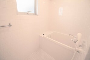 Condo, 2 Bedrooms (503) | Bathroom | Combined shower/tub, deep soaking tub, free toiletries, hair dryer