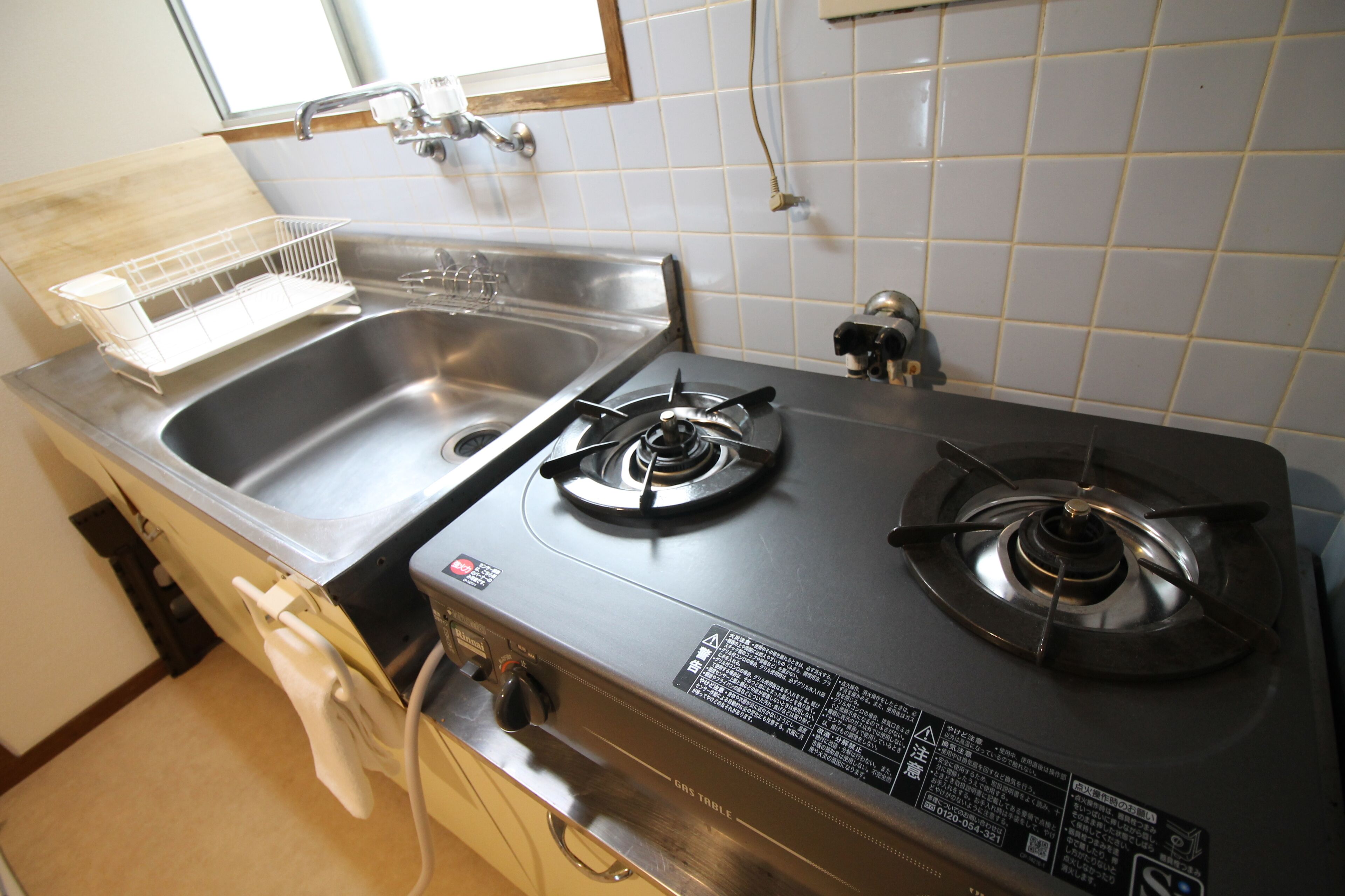 Condo, 1 Bedroom (701) | Private kitchen | Fridge, microwave, stovetop, toaster