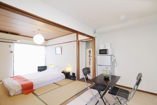 Condo, 1 habitación (701) | Escritorio y espacio para trabajar con laptop 
