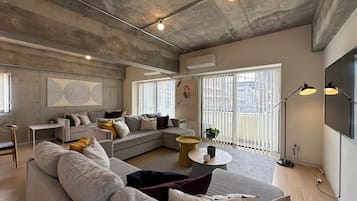 Appart'hôtel, 1 chambre (4F) | Coin séjour | Télévision