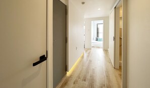 Individually decorated, individually furnished, desk, laptop workspace - M's Lea Building (Hiroshima)