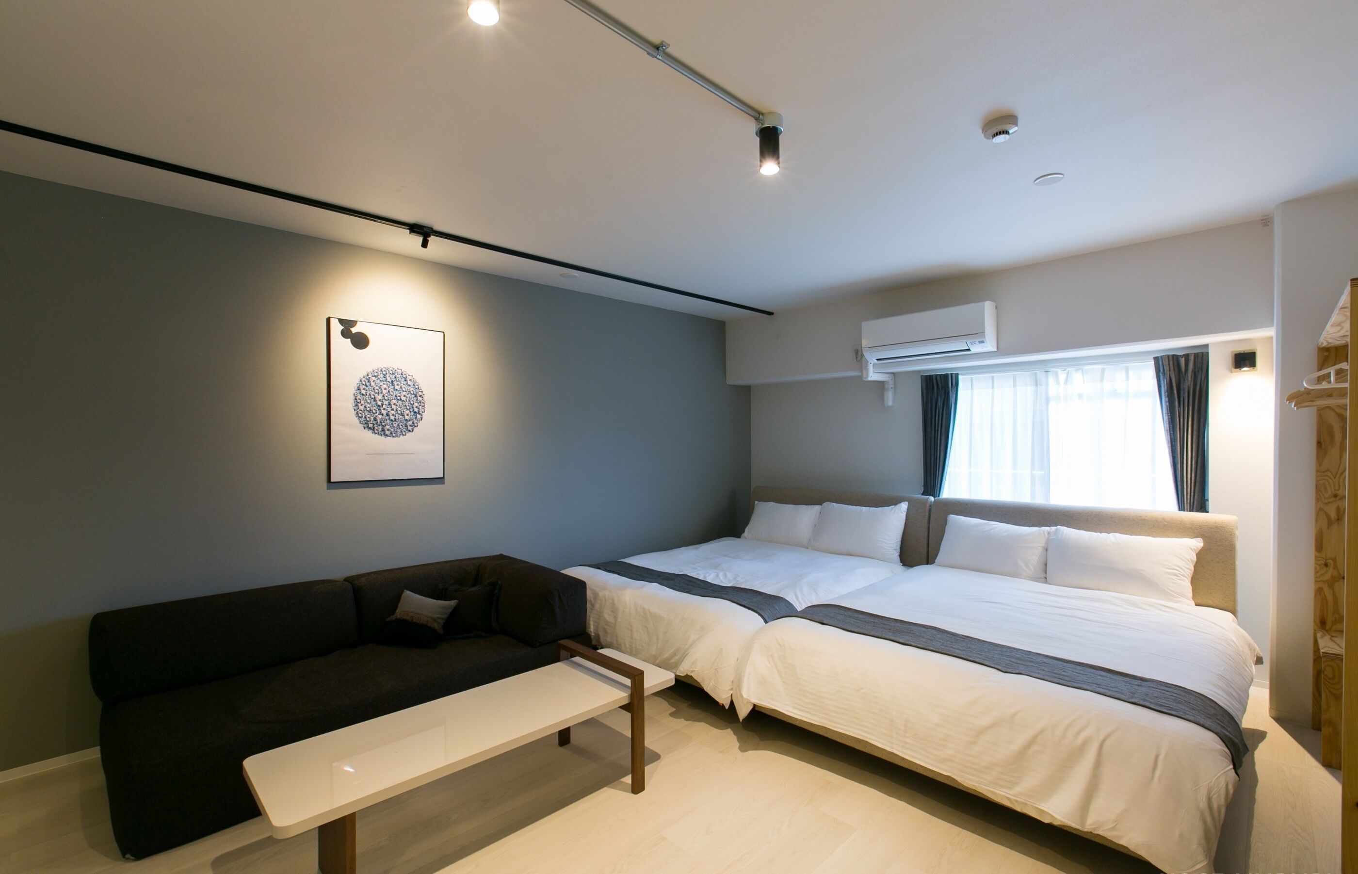 بديكورات فريدة لكل غرفة وطراز فريد لكل وحدة ومكتب