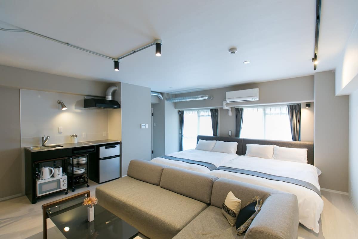 Decoración individual, mobiliario individual, escritorio