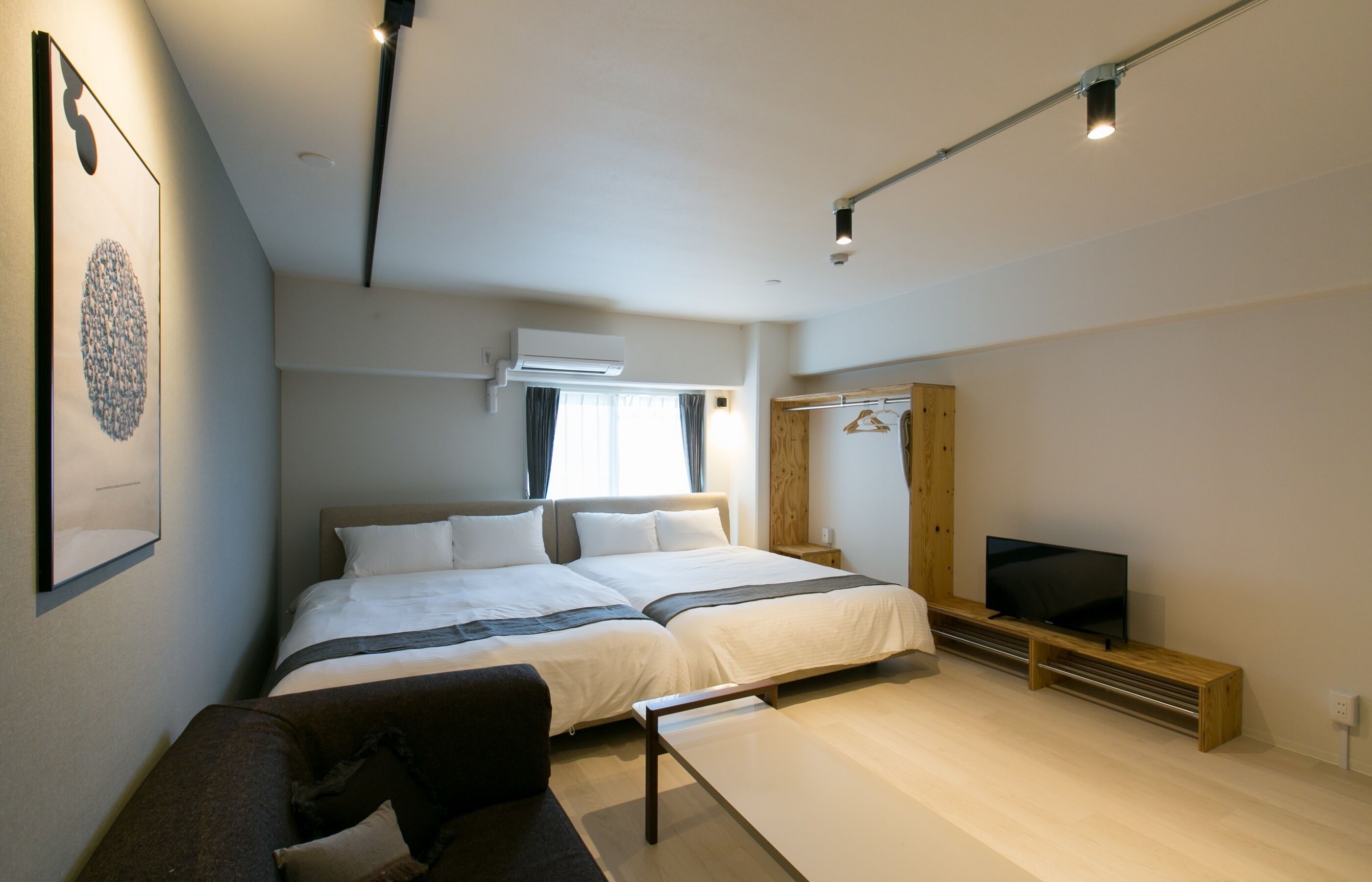 بديكورات فريدة لكل غرفة وطراز فريد لكل وحدة ومكتب