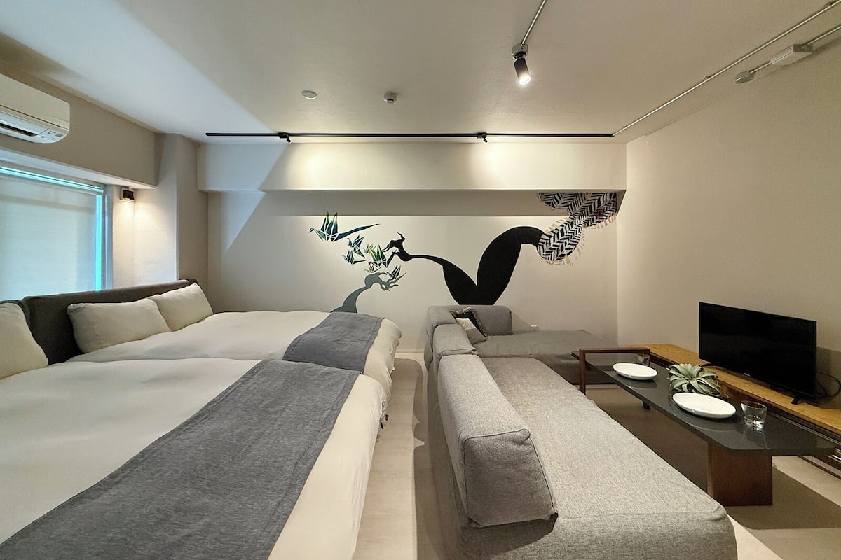 Design Studio Suite (301) | Individually decorated, individually furnished, desk, laptop workspace