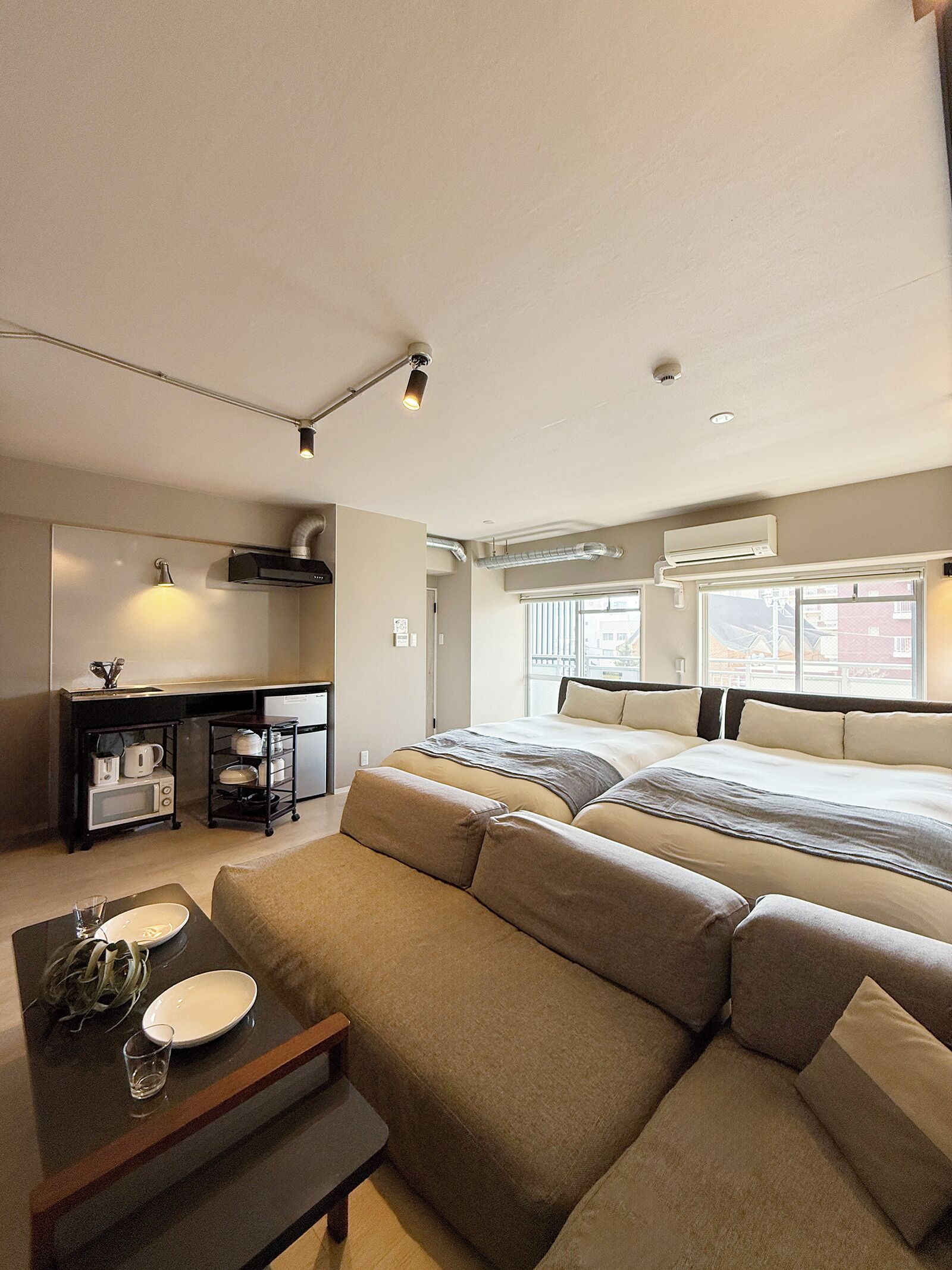 Design Studio Suite (301) | Individually decorated, individually furnished, desk, laptop workspace